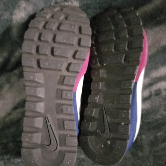 Mens nike low court shoes size 10 like new - Picture 3 of 3